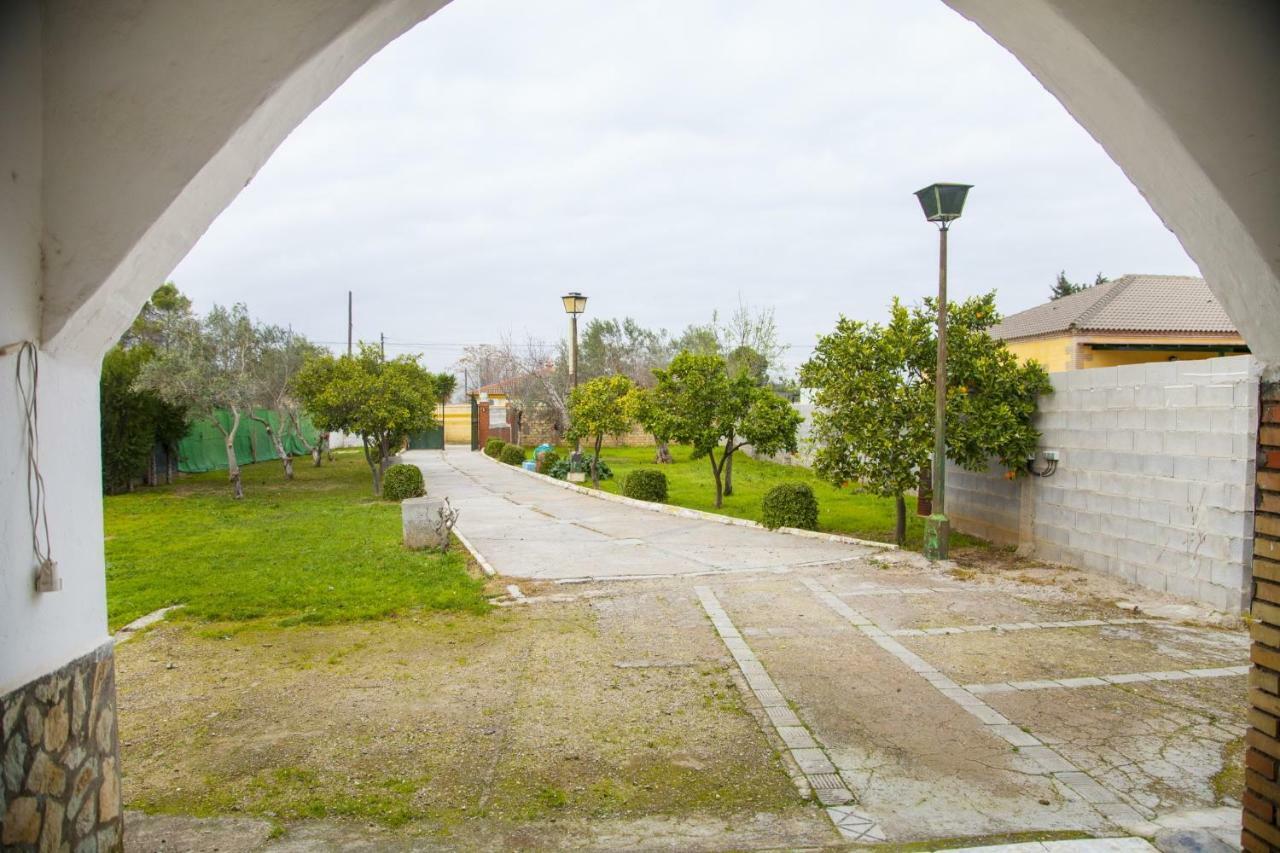 Chalet Piscina Jakuzzi Sevilla Hacienda de Tarazona Kültér fotó